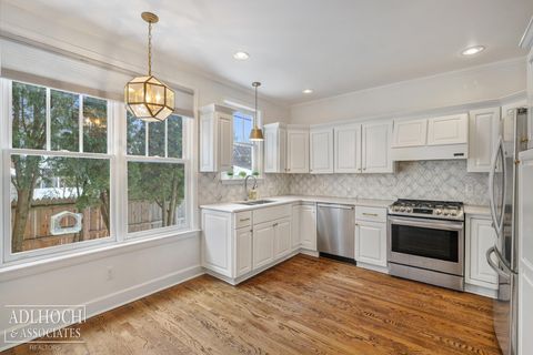 Tiny photo for 345 Roosevelt Place, Grosse Pointe City, MI 48230 (MLS # 58050199725)