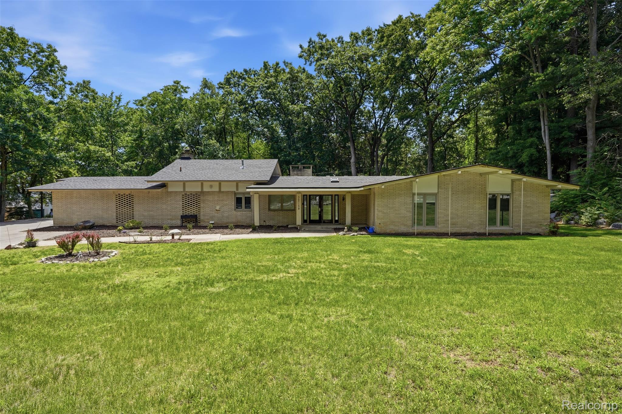 30715 N Greenbriar Road