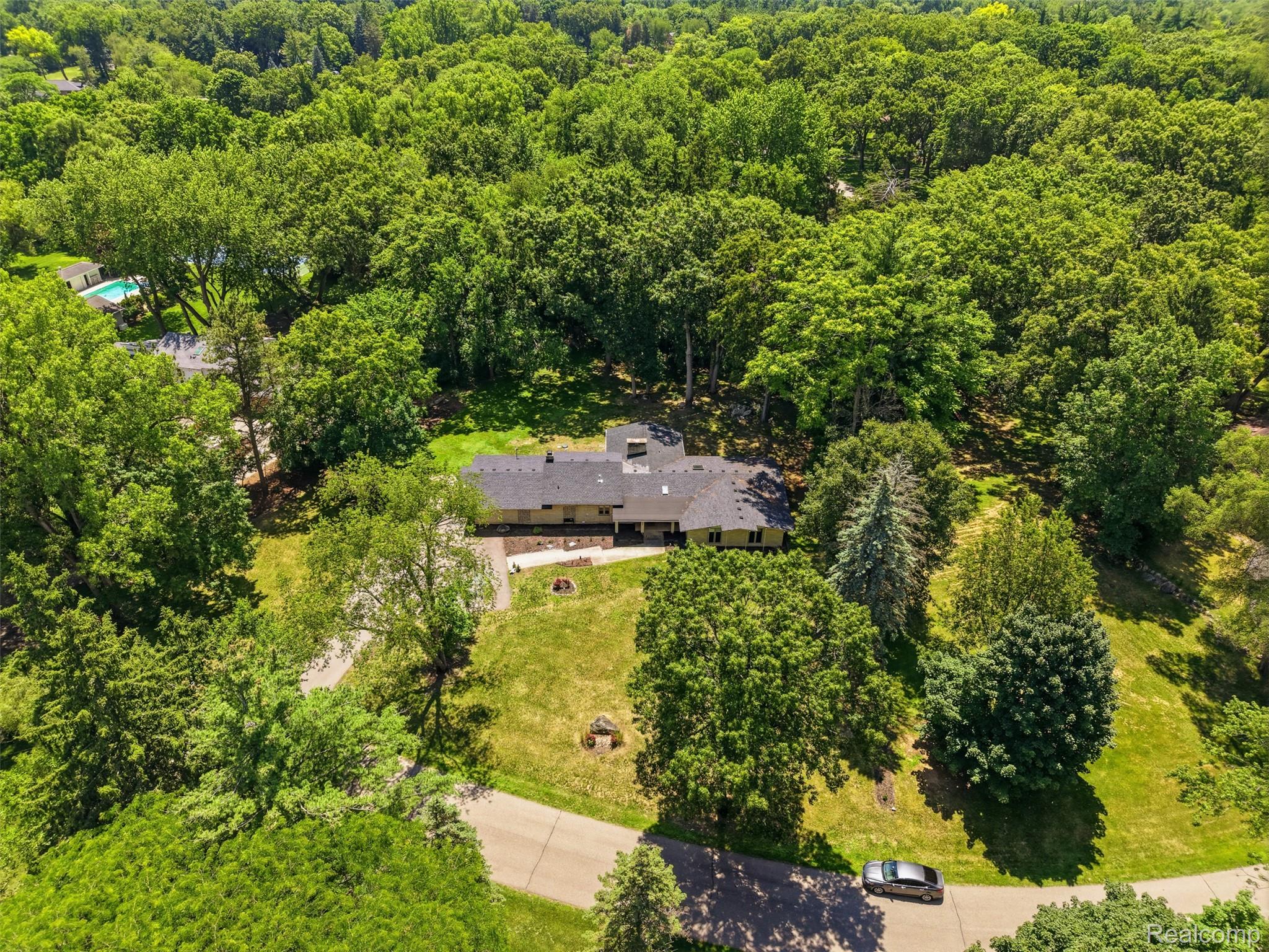 30715 N Greenbriar Road