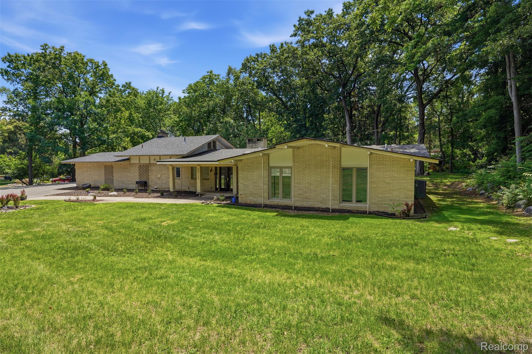 30715 N Greenbriar Road