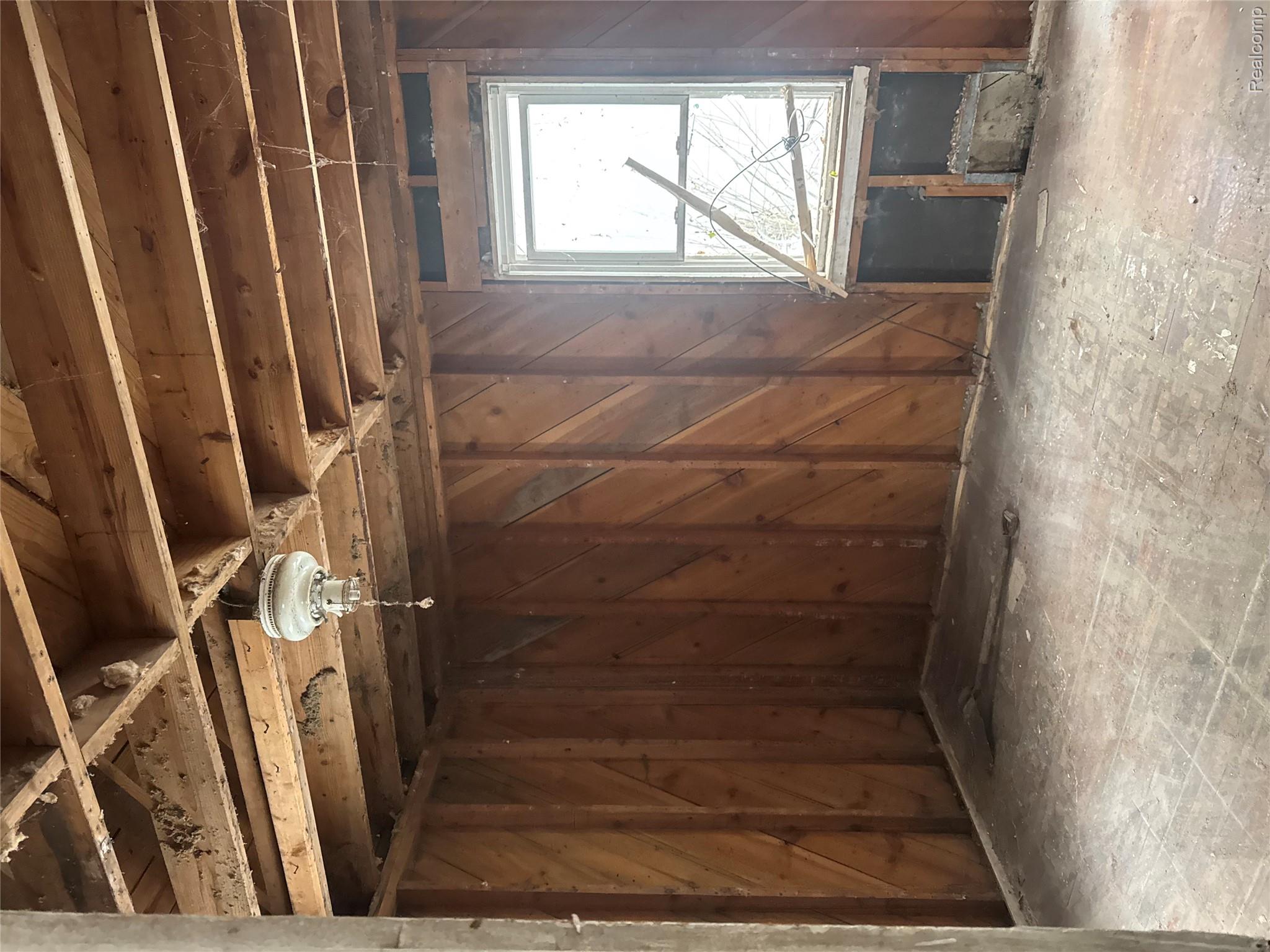 18541 Fielding Street