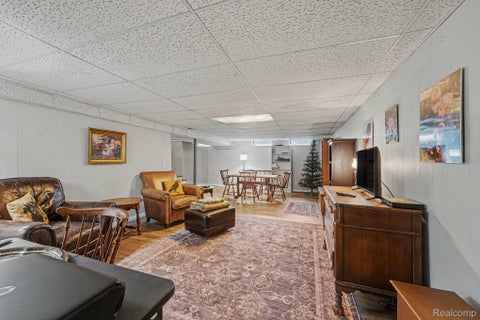 Tiny photo for 6063 Graper Drive, Waterford Charter Township, MI 48329 (MLS # 20261083107)