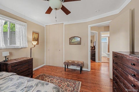 Tiny photo for 6063 Graper Drive, Waterford Charter Township, MI 48329 (MLS # 20261083107)