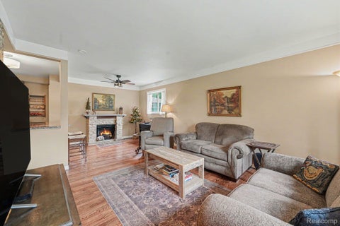 Tiny photo for 6063 Graper Drive, Waterford Charter Township, MI 48329 (MLS # 20261083107)