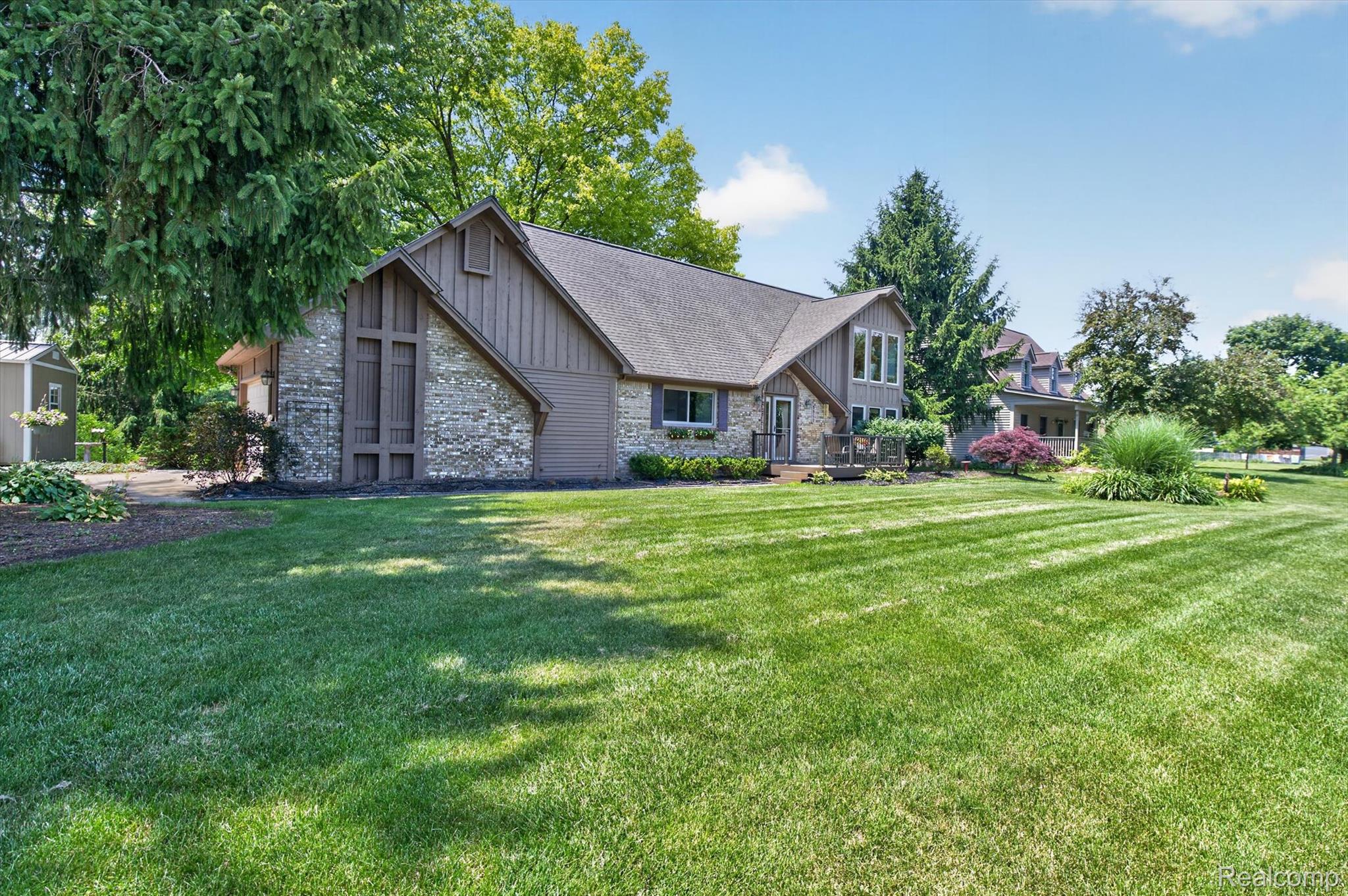 9968 Timothy Lane