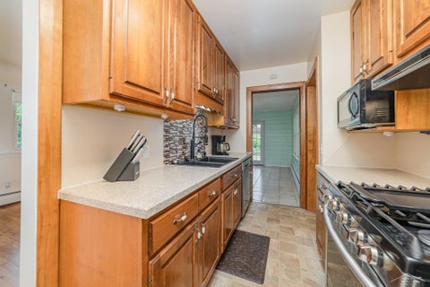 Tiny photo for 395 S Center Road, Saginaw Charter Township, MI 48638 (MLS # 61050224728)