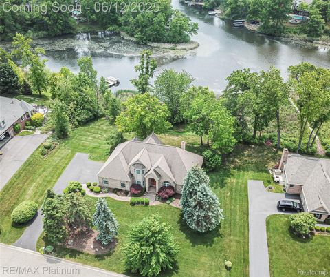 8342 ISLANDVIEW Court Brighton Township MI 48114