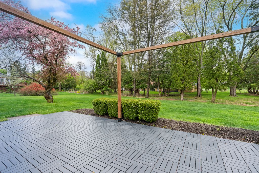 1637 NORTHUMBERLAND Drive
