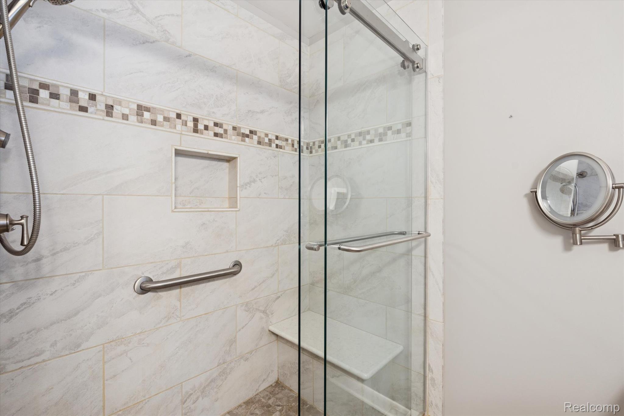 Grand Blanc, Michigan 48439, United States, 3 Bedrooms Bedrooms, ,2 BathroomsBathrooms,Residential,Pending,251276