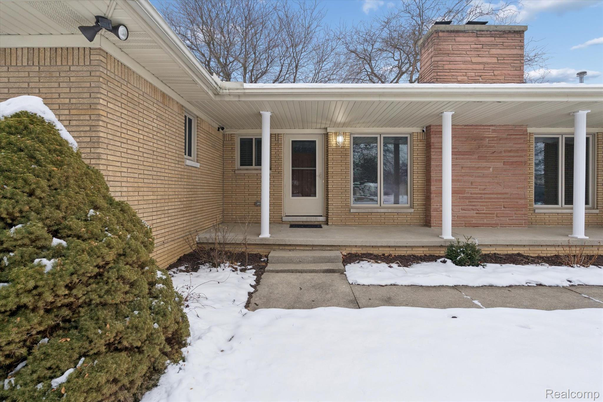 Grand Blanc, Michigan 48439, United States, 3 Bedrooms Bedrooms, ,2 BathroomsBathrooms,Residential,Pending,251276