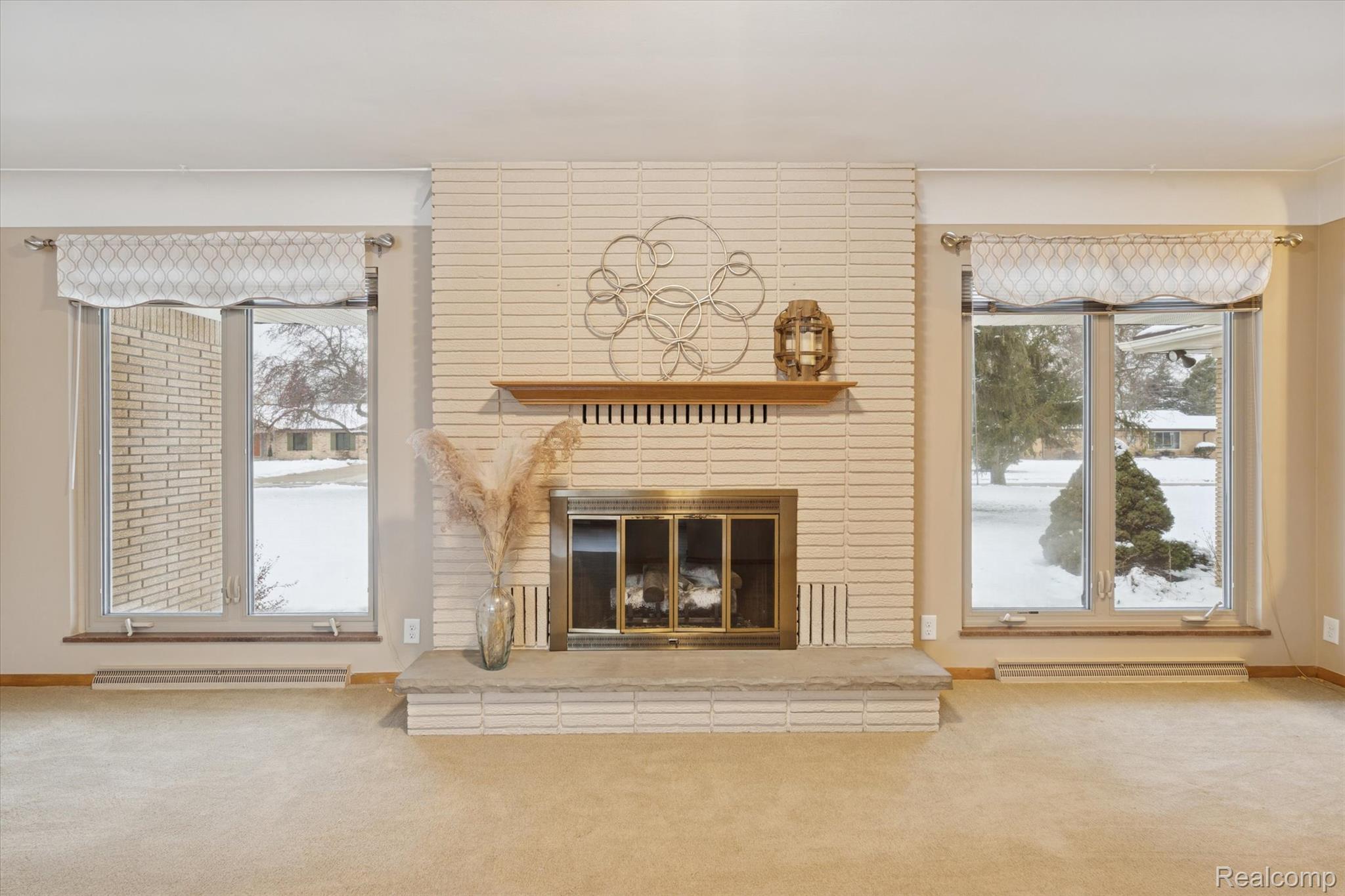 Grand Blanc, Michigan 48439, United States, 3 Bedrooms Bedrooms, ,2 BathroomsBathrooms,Residential,Pending,251276