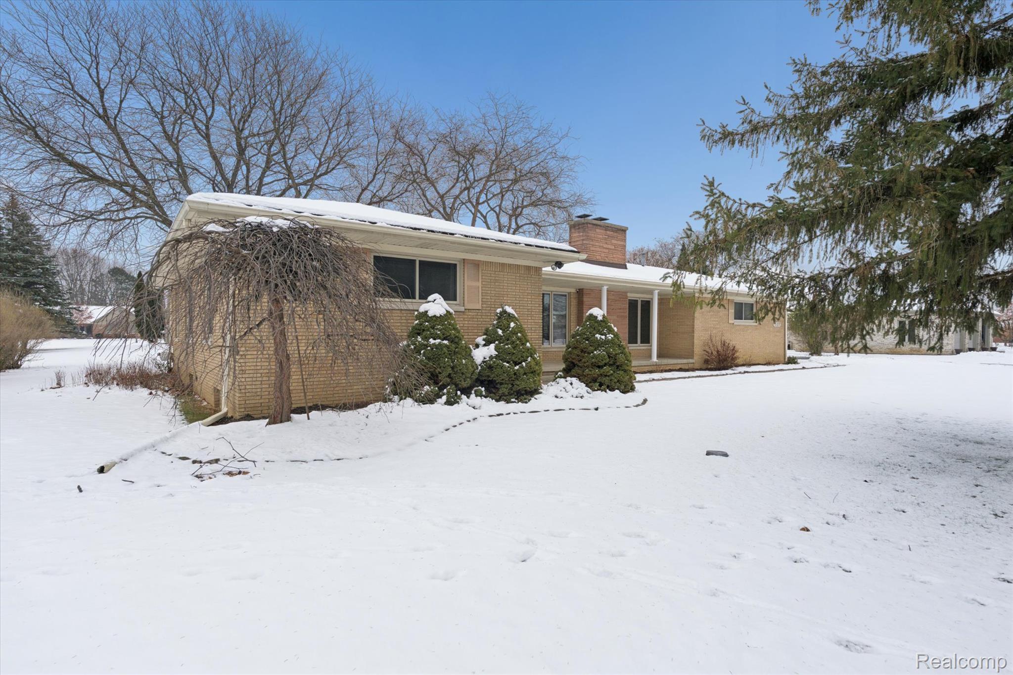 Grand Blanc, Michigan 48439, United States, 3 Bedrooms Bedrooms, ,2 BathroomsBathrooms,Residential,Pending,251276