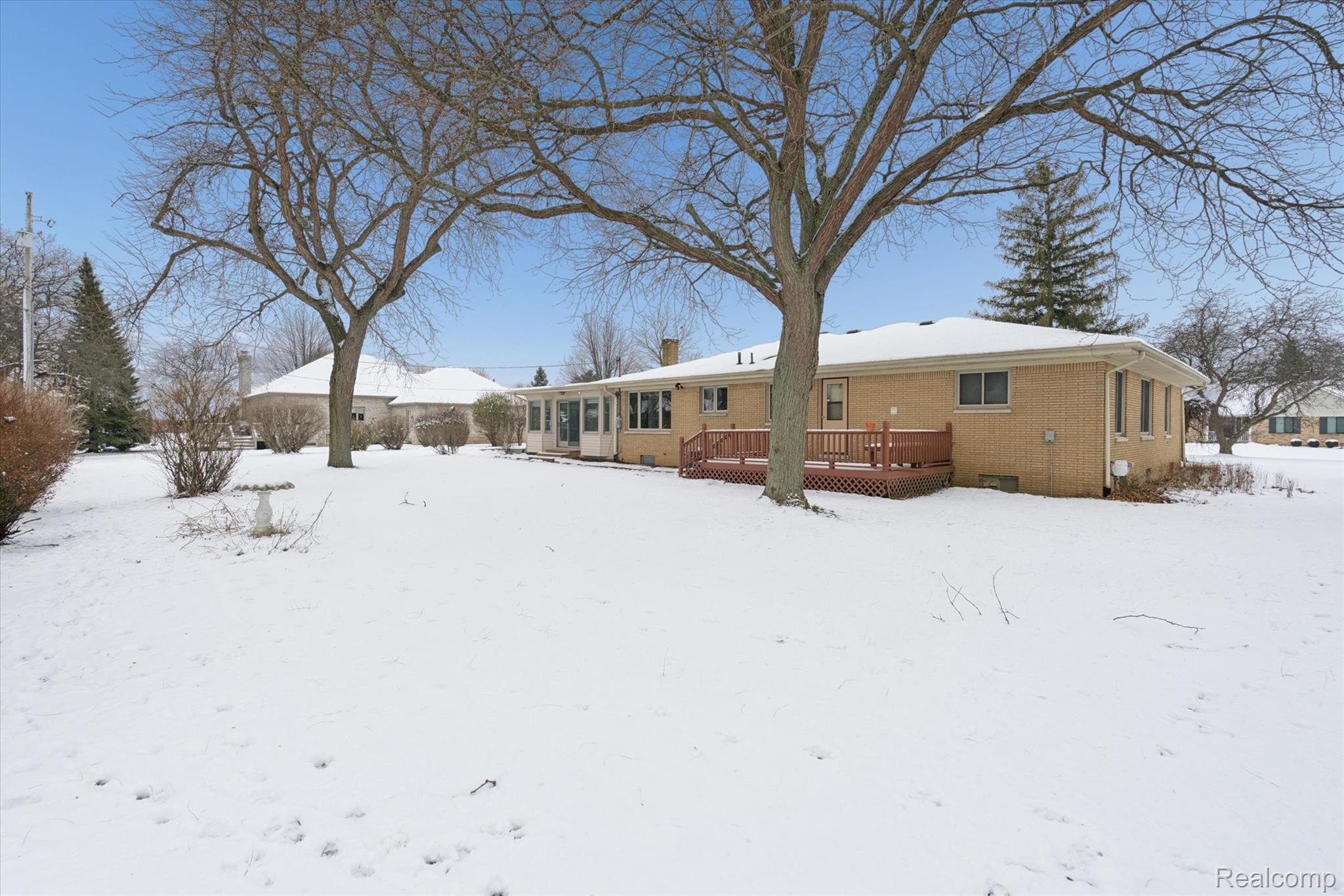 Grand Blanc, Michigan 48439, United States, 3 Bedrooms Bedrooms, ,2 BathroomsBathrooms,Residential,Pending,251276