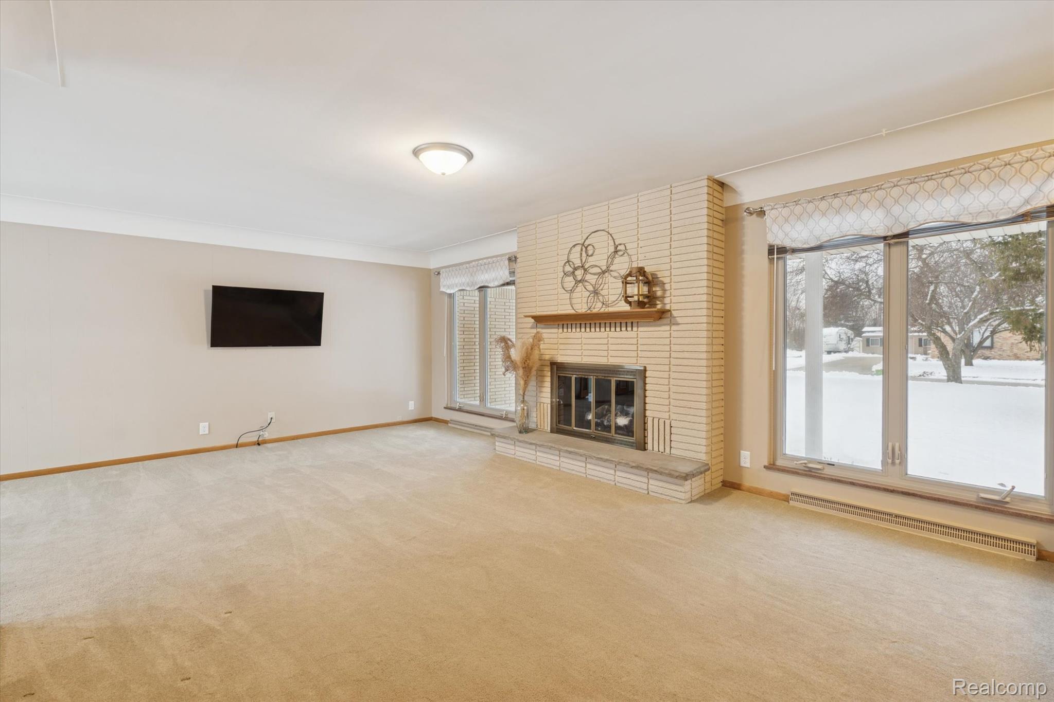 Grand Blanc, Michigan 48439, United States, 3 Bedrooms Bedrooms, ,2 BathroomsBathrooms,Residential,Pending,251276