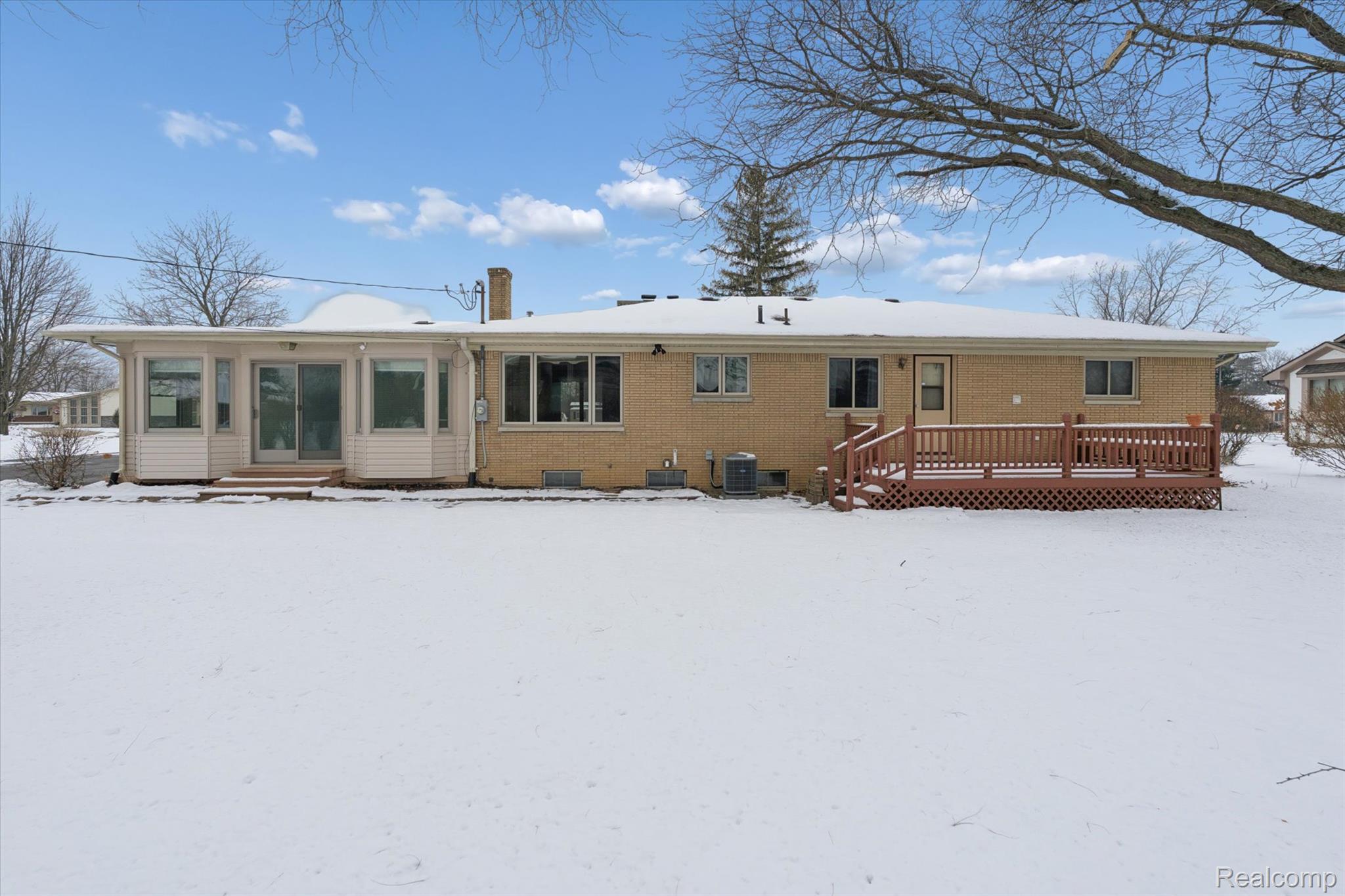 Grand Blanc, Michigan 48439, United States, 3 Bedrooms Bedrooms, ,2 BathroomsBathrooms,Residential,Pending,251276