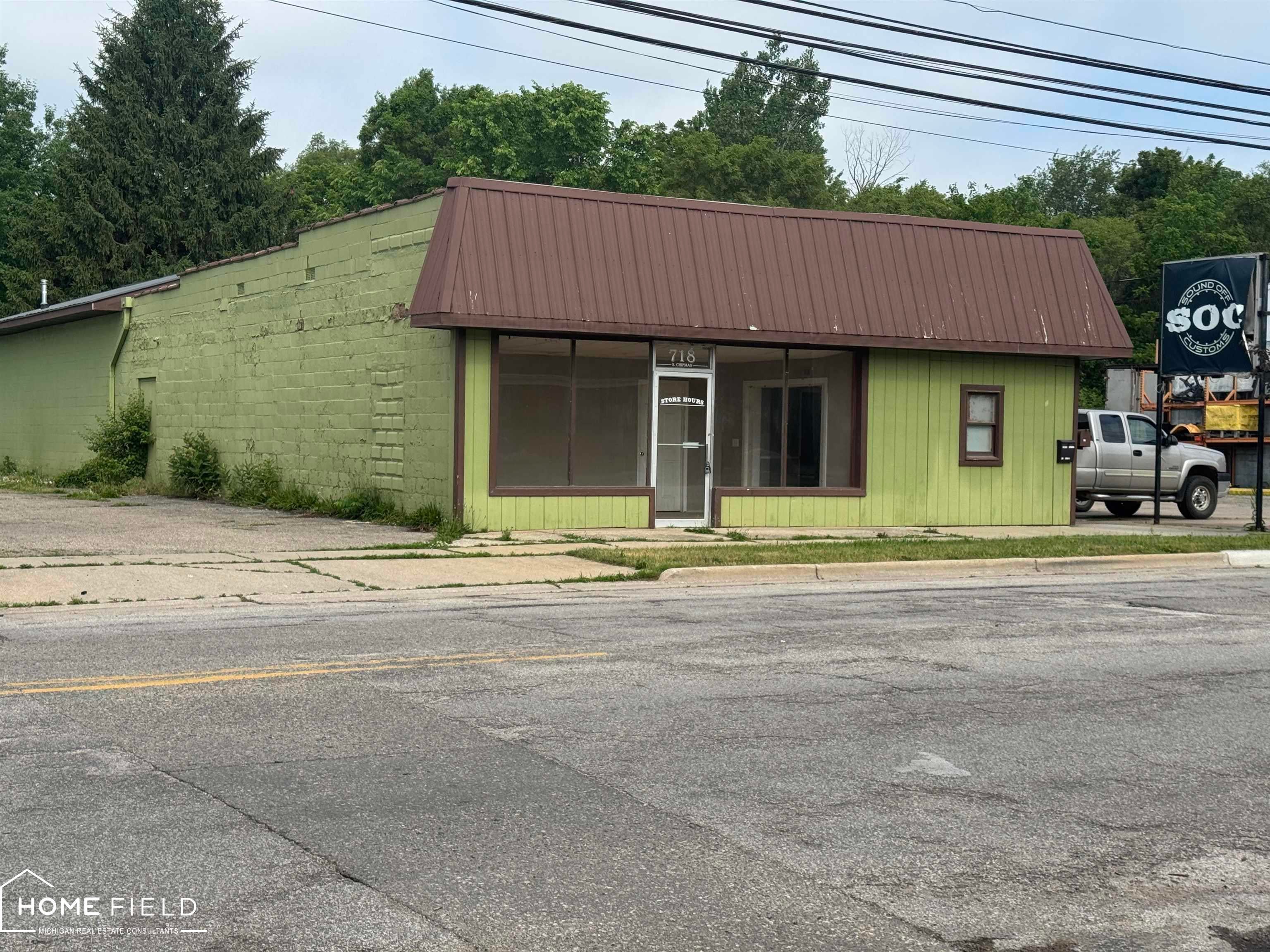 Properties Available 4 - 4 718 S Chipman Street