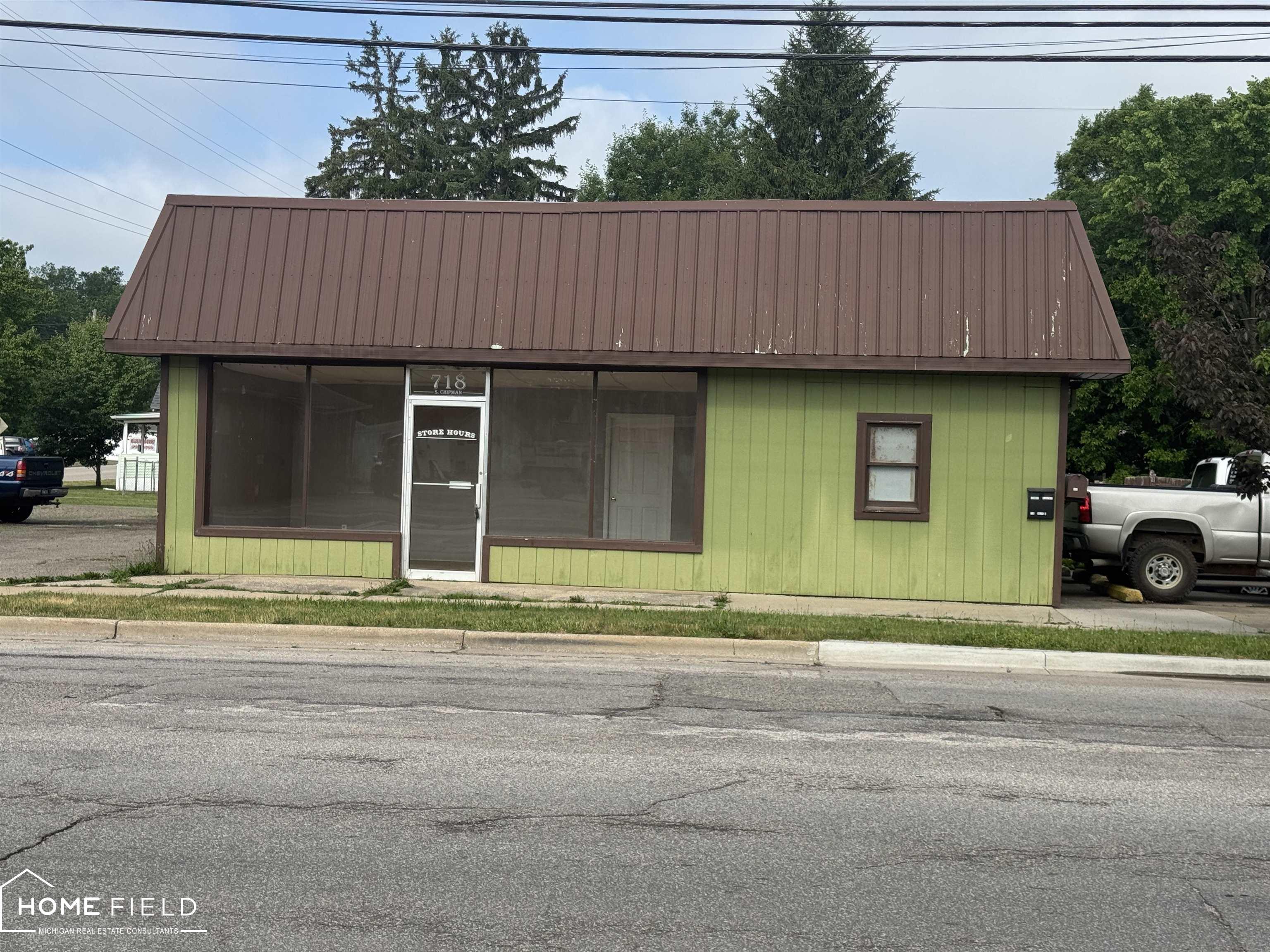 Properties Available 1 - 1 718 S Chipman Street