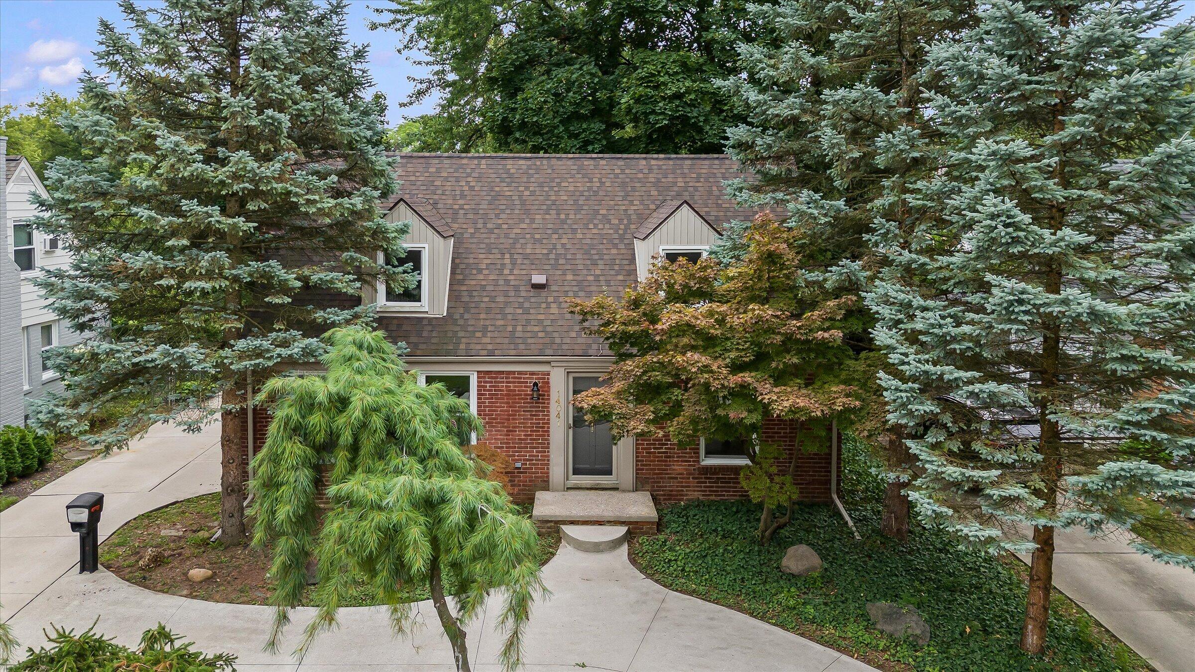 14041 Vernon Street