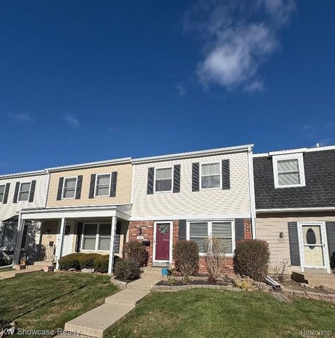 1030 Larson Court Rochester Hills City MI 48307