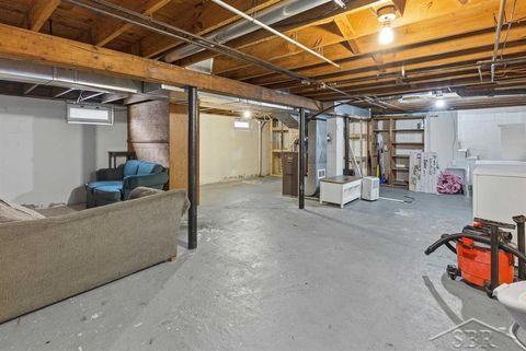 Tiny photo for 908 McCormick Street, Bay City City, MI 48708 (MLS # 61050197580)