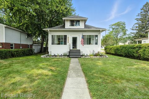 2037 Saint Clair River Drive Algonac City MI 48001