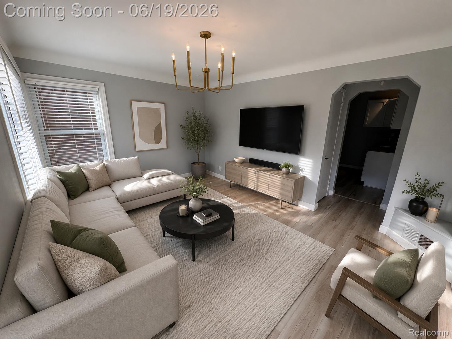 1073 Colonial Drive