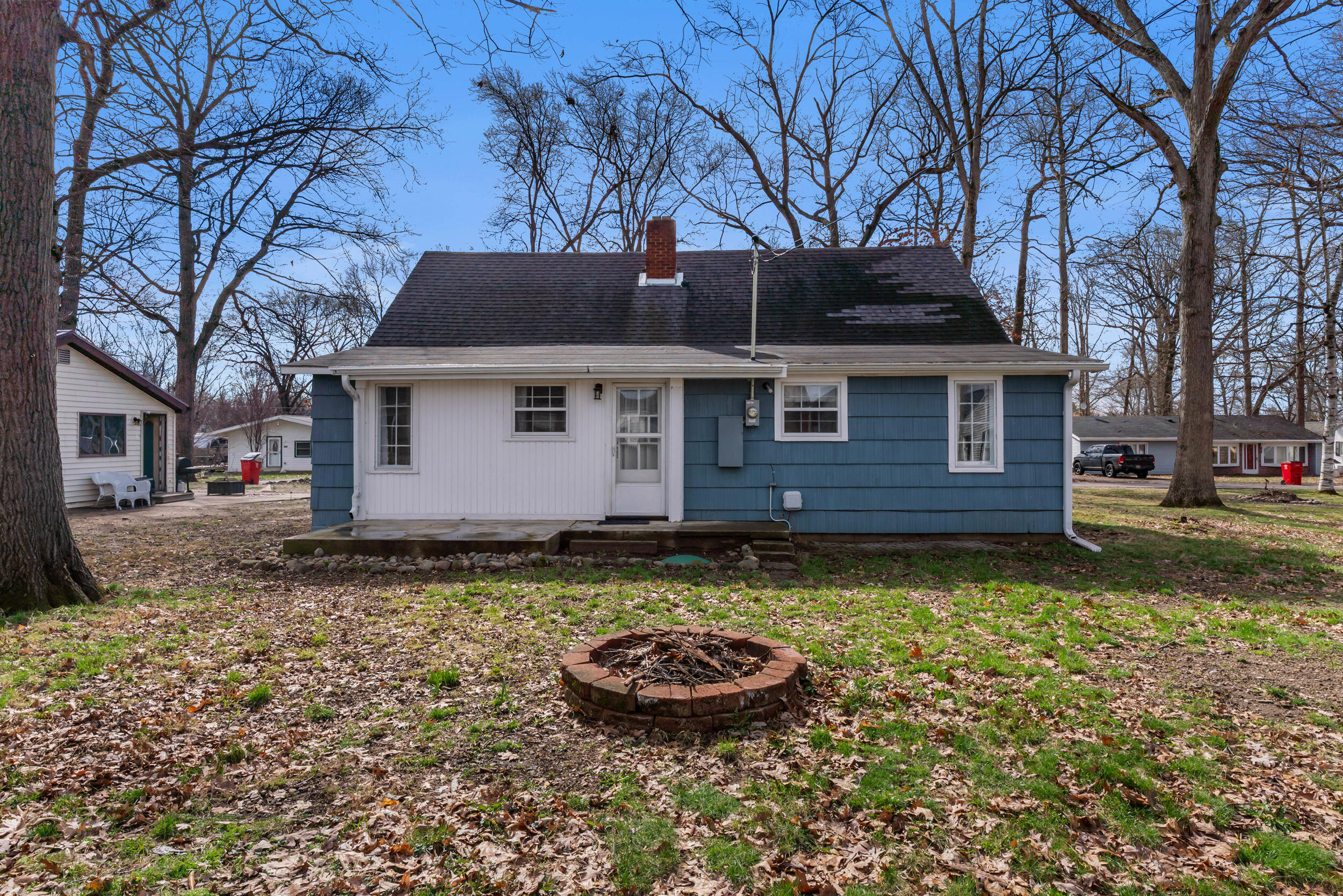 2394 Forrest Drive