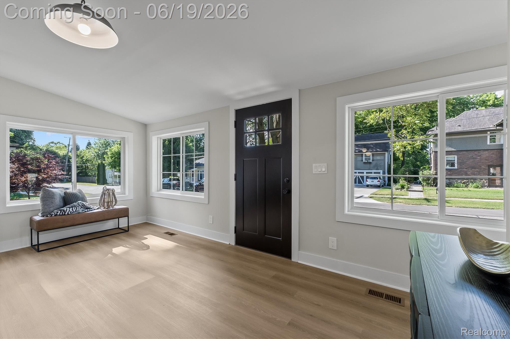 117 E Church Street E