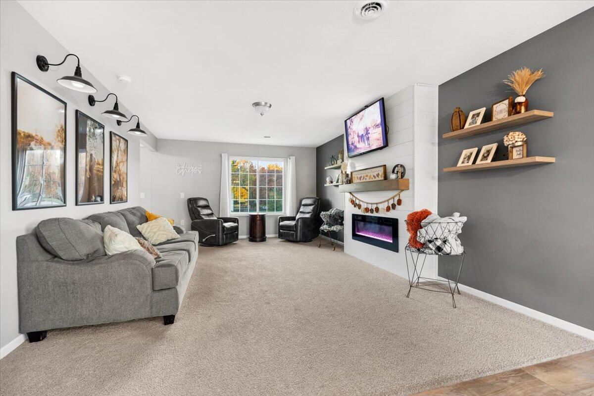 17600 Peach Ridge Avenue NW