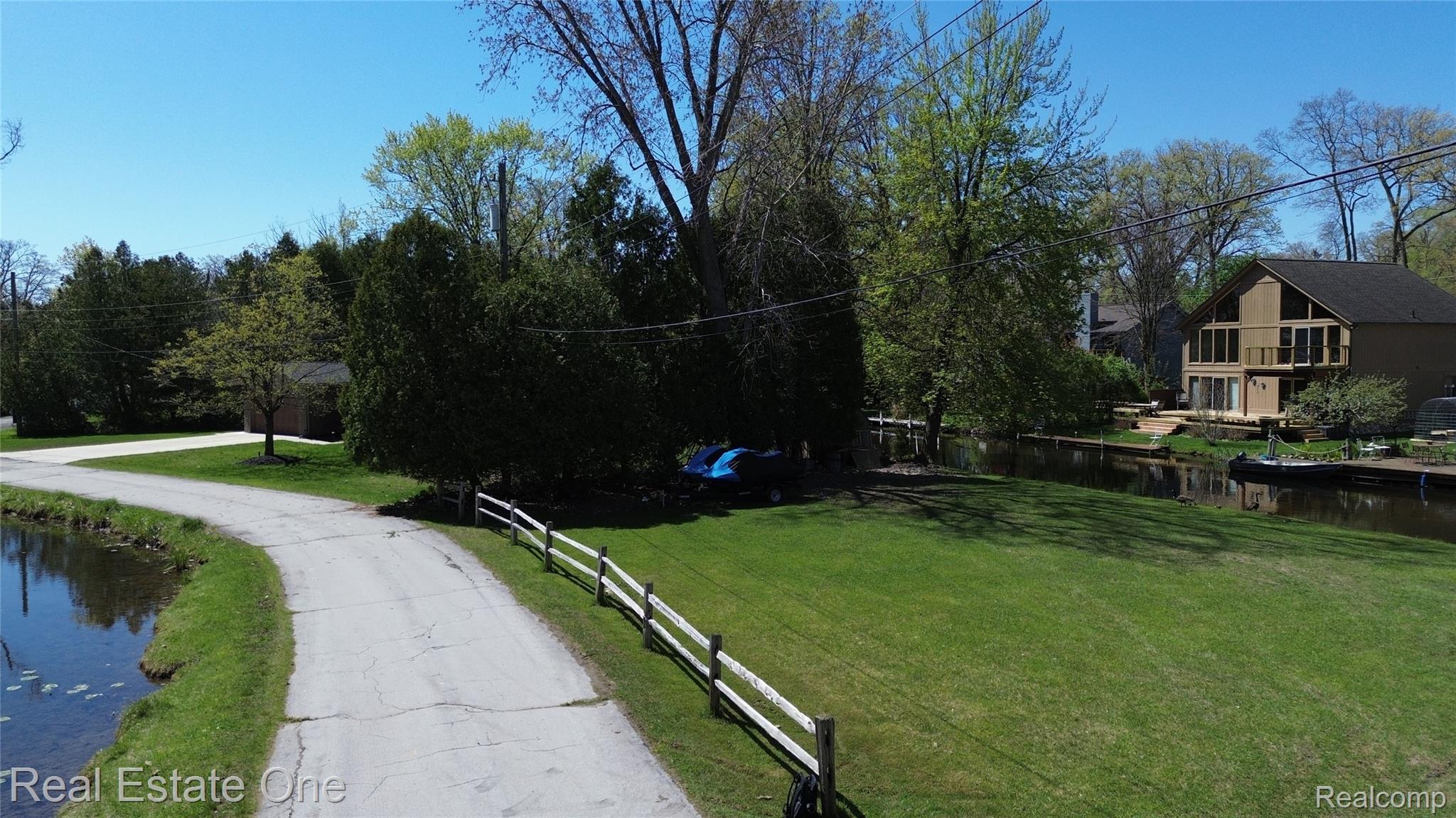 000 Clinton Dr Drive