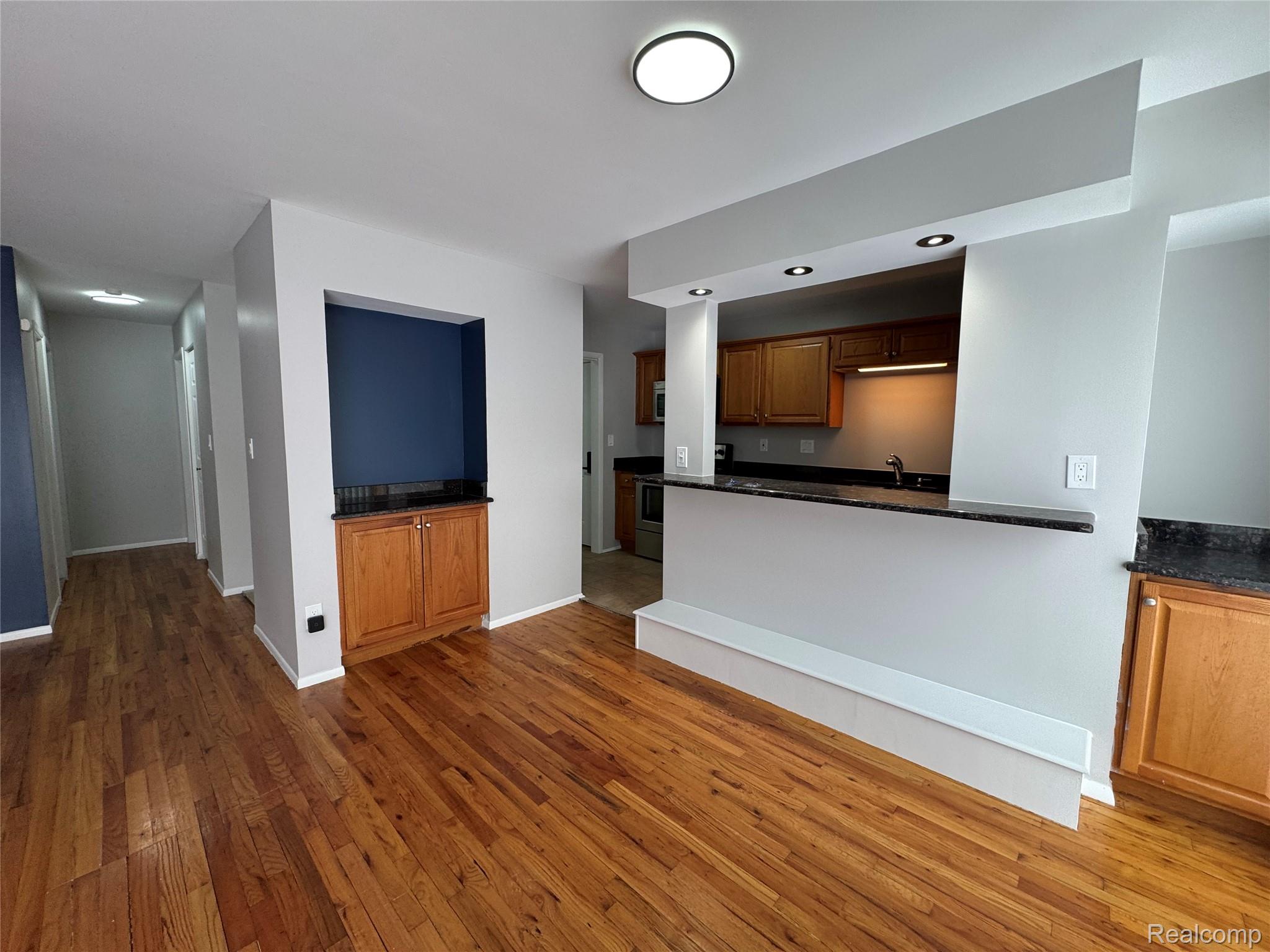 22108 Dante Street 115