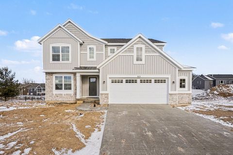 1831 Stratford Lane NW Walker City MI 49534