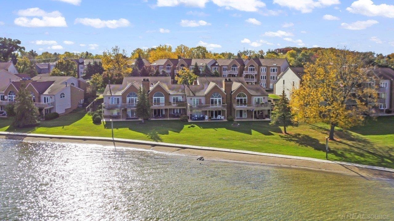 3432 Loon Lake Court