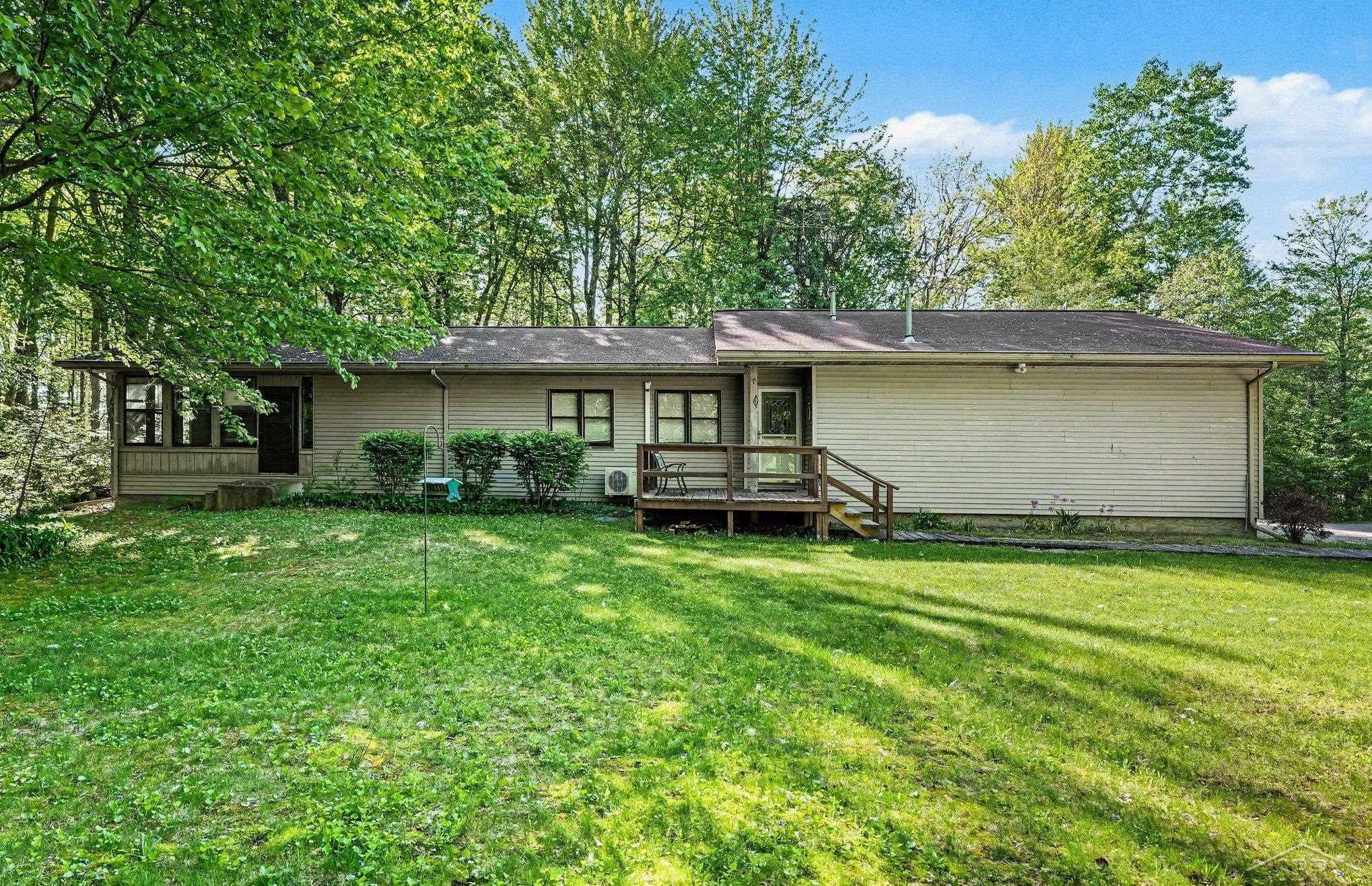 1038 E Freeland Road