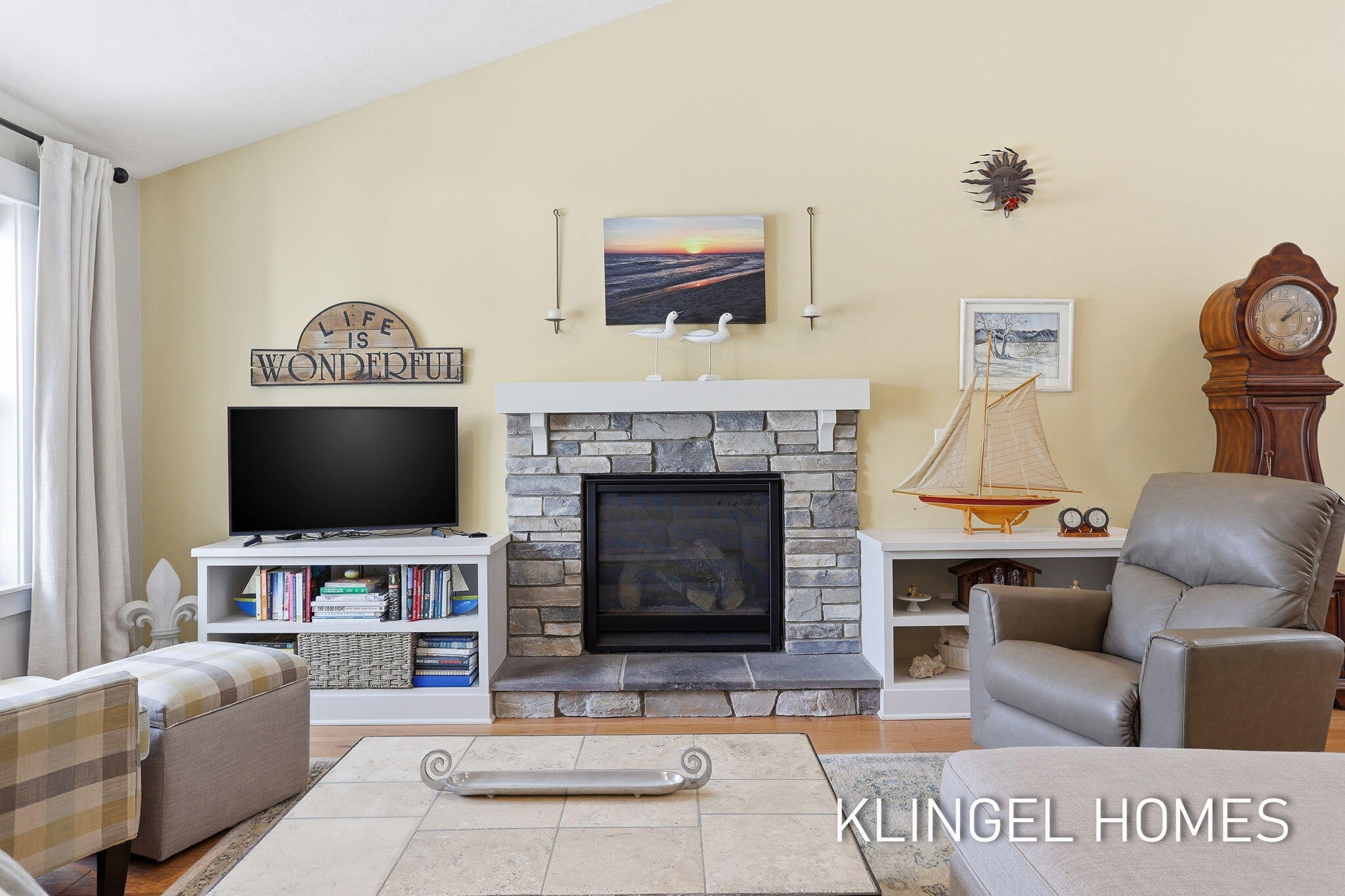 14507 Lakeshore Drive