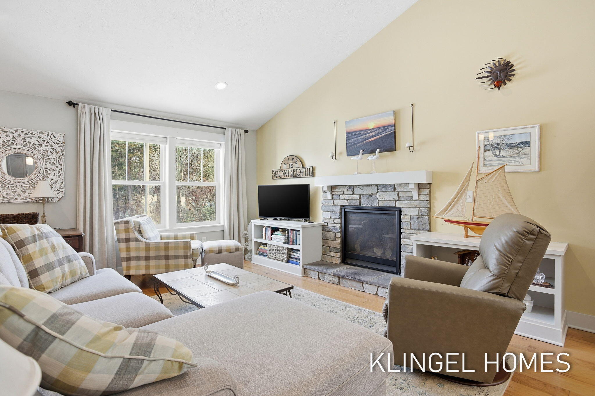 14507 Lakeshore Drive