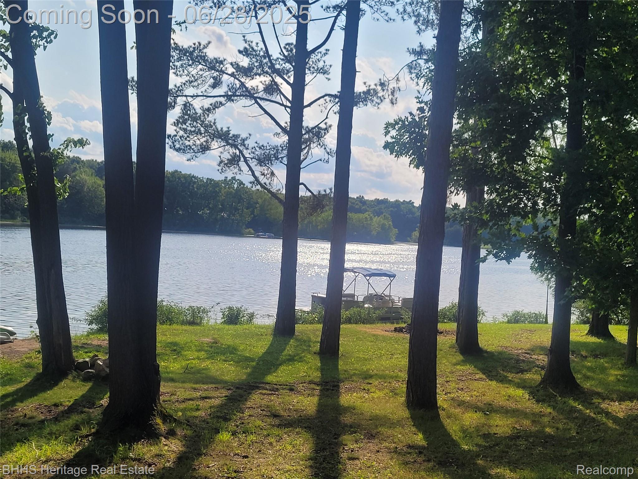 6233 MACK Road
