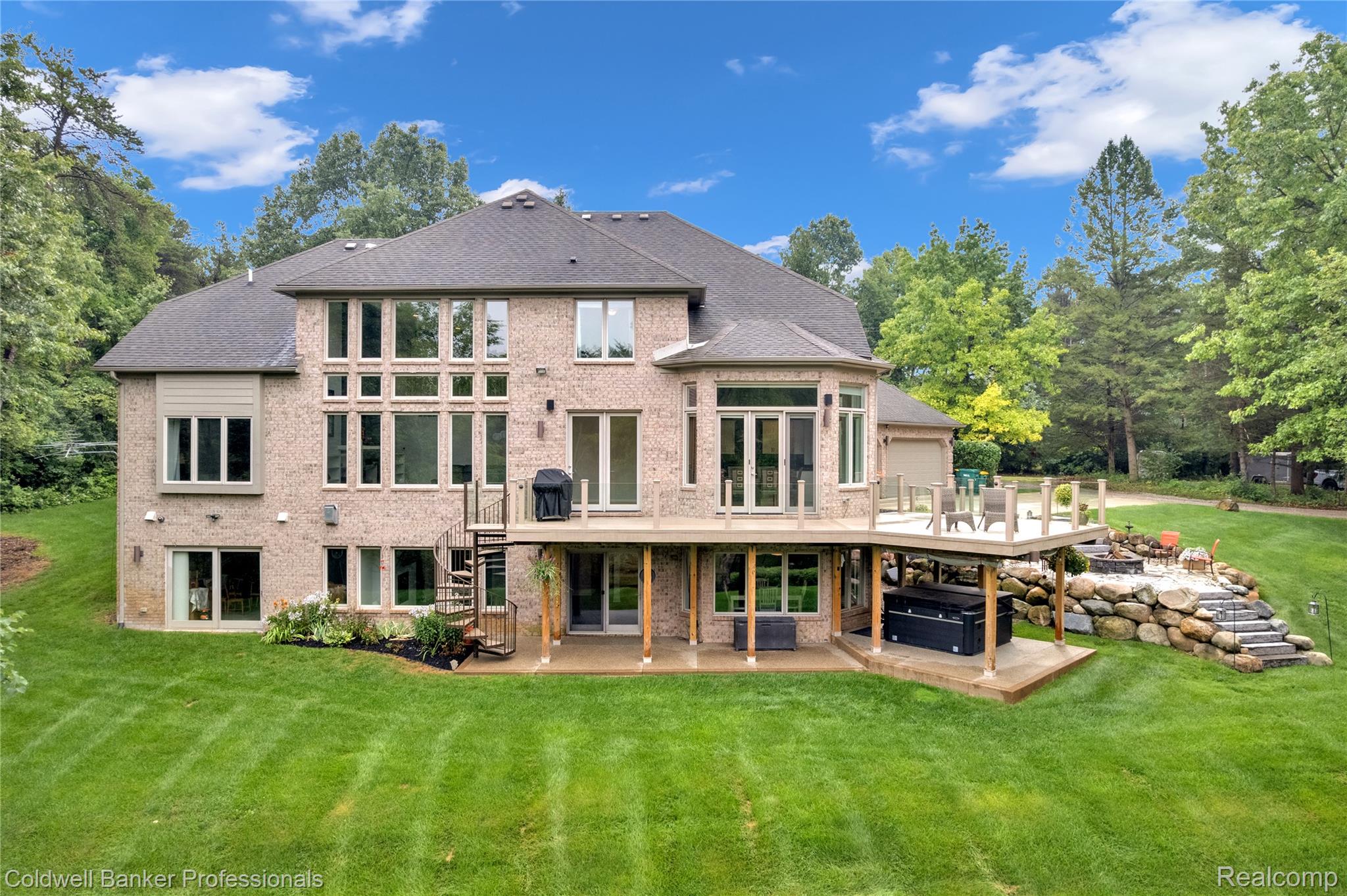 668 E Buell Road
