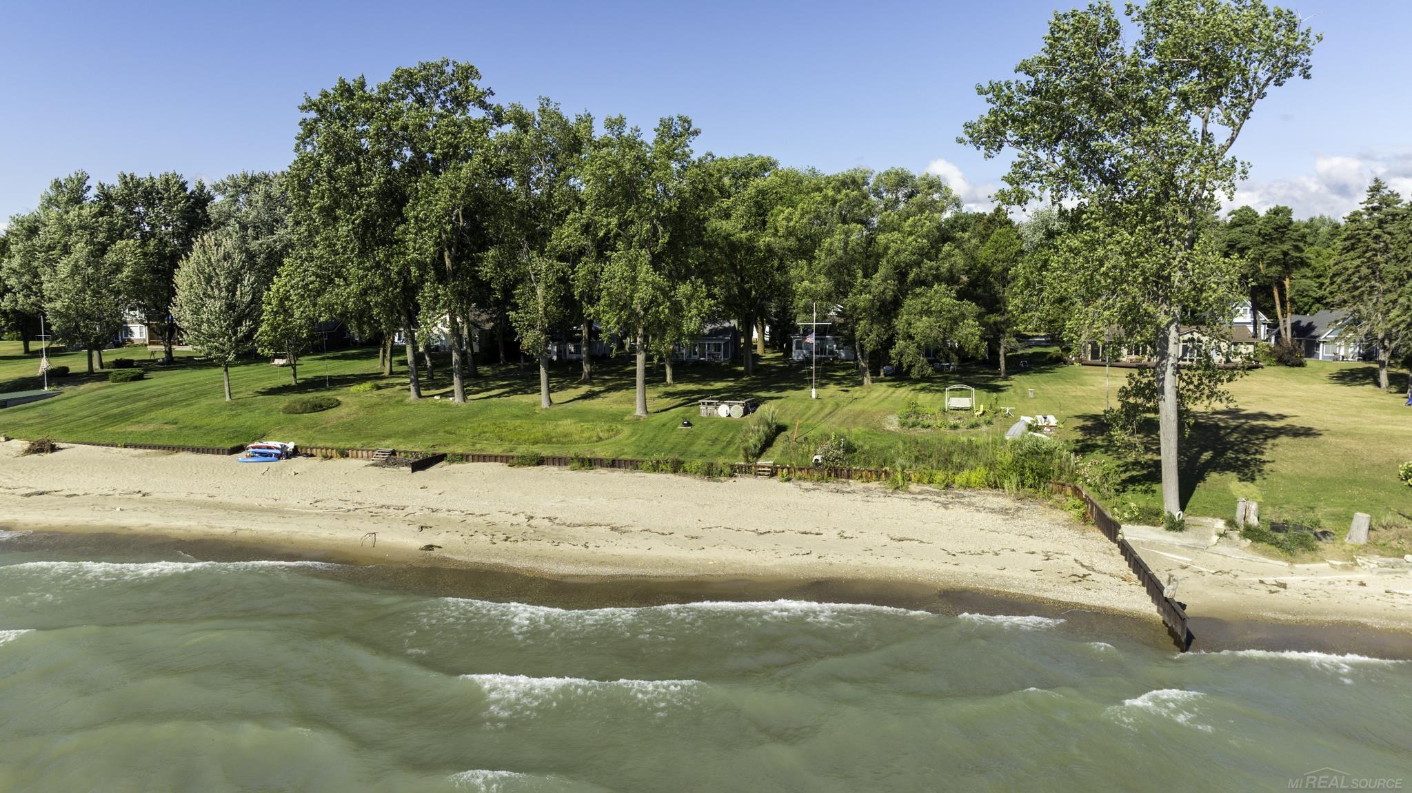 8195 Lakeshore Road