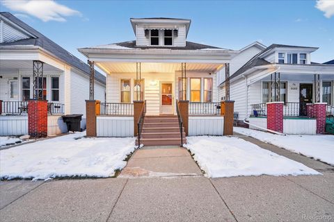 Photo of 5086 Casmere Street, Hamtramck City, MI 48212 (MLS # 20251059917)