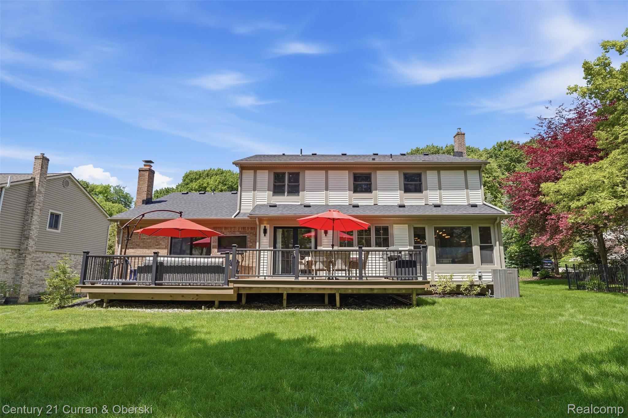 42149 Crestview Circle