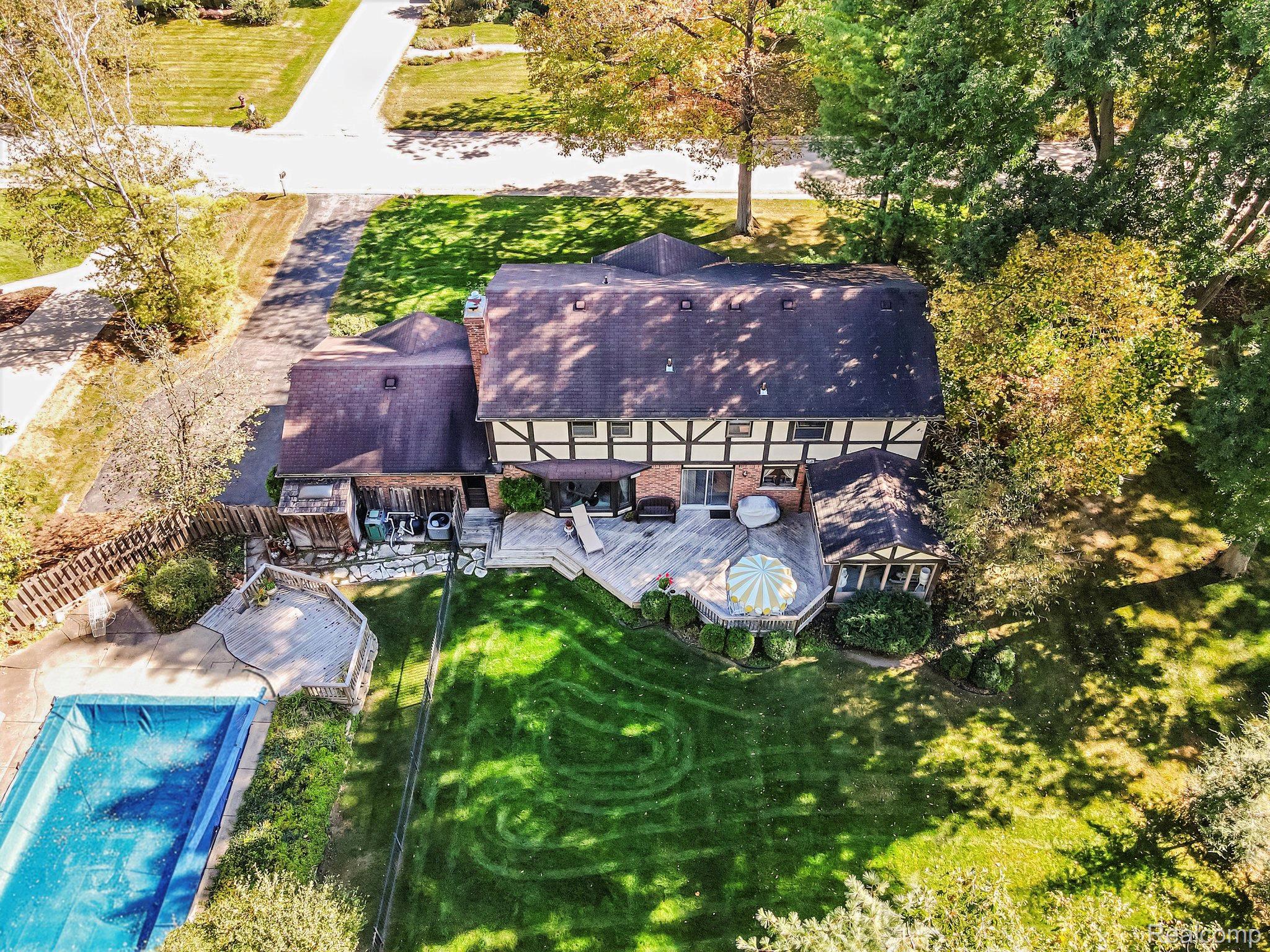 5962 Oakland Valley Drive