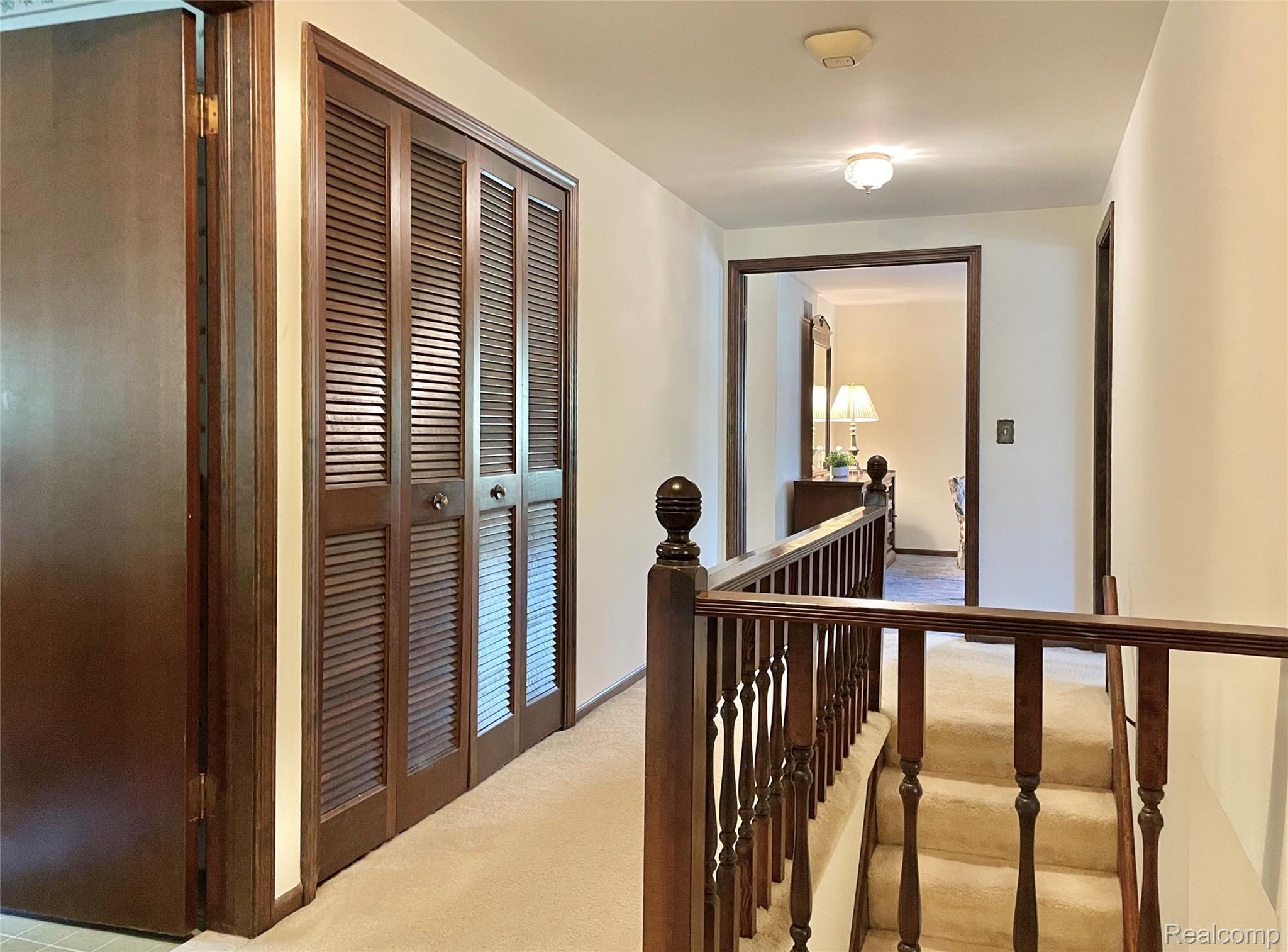 Oakland Charter Township, Michigan 48306, United States, 5 Bedrooms Bedrooms, ,3 BathroomsBathrooms,Residential,Active,226169