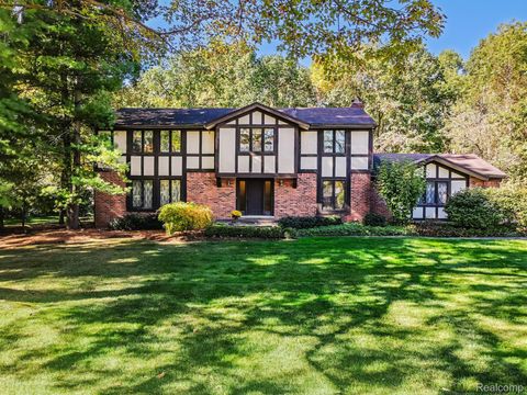 5962 Oakland Valley Drive Oakland Charter Township MI 48306