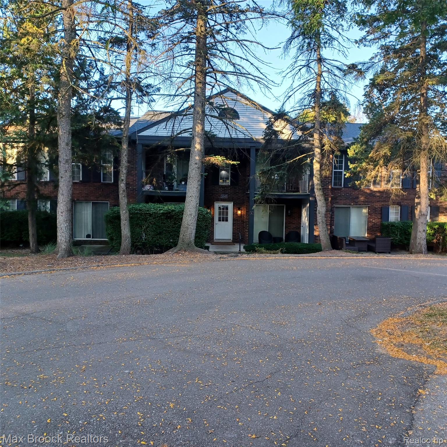 31045 Pheasant Run Street