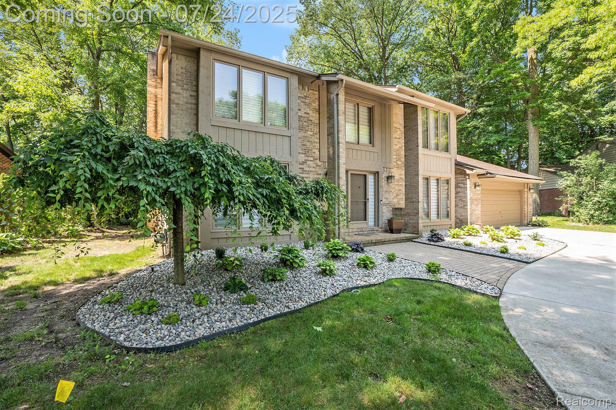 28895 Coventry Ct. Court