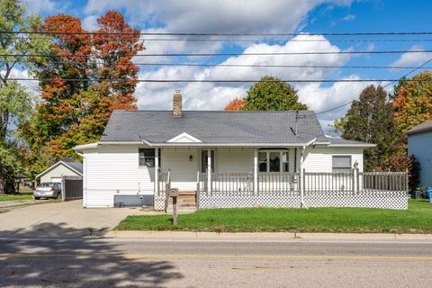 921 E Willoughby Road Lansing City MI 48911