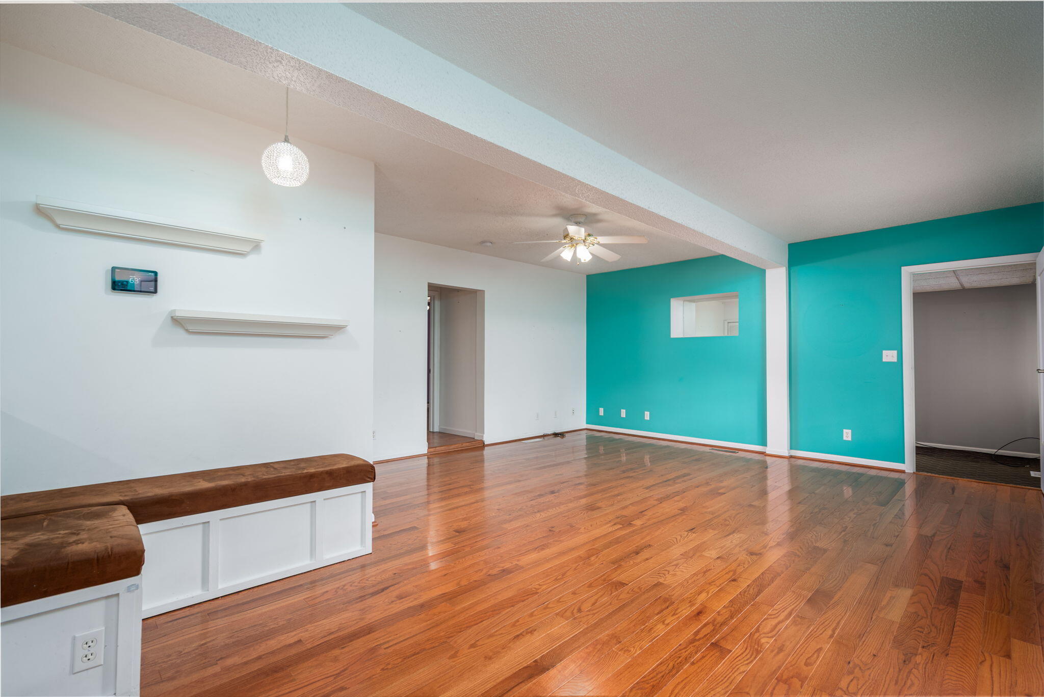 921 E Willoughby Road