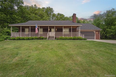 1330 Evergreen Milford Charter Township MI 48380
