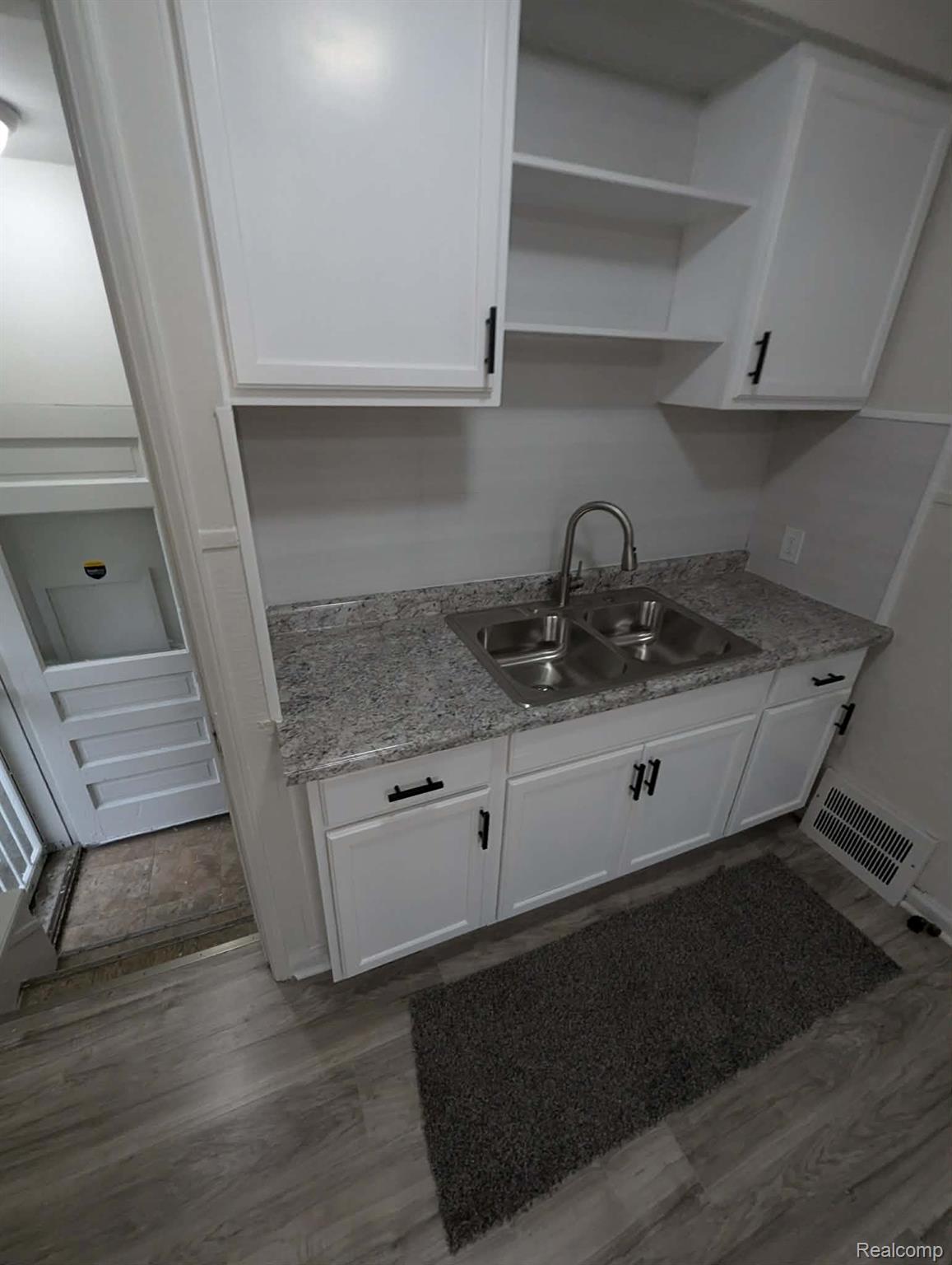 18974 Westmoreland Road